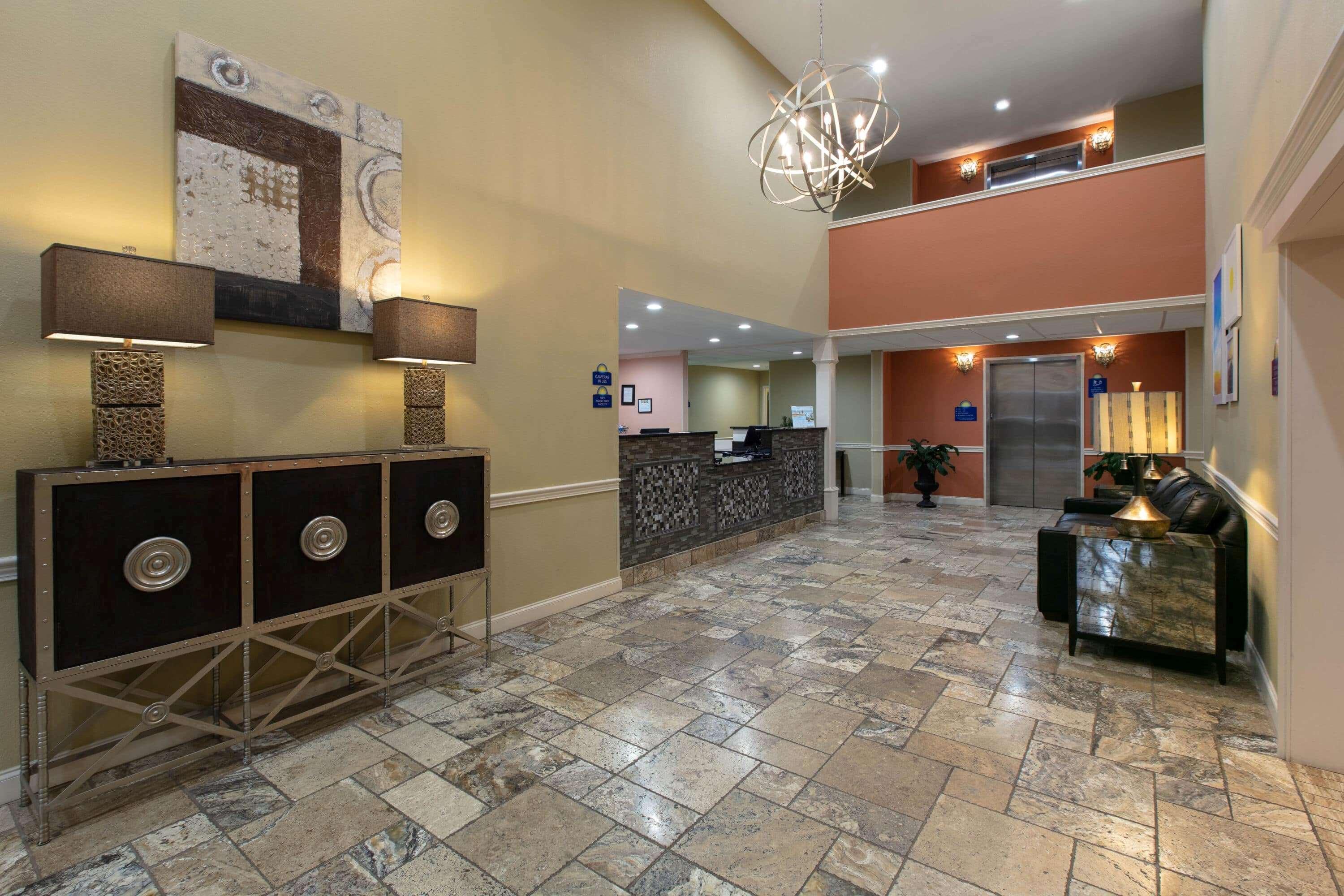 Days Inn & Suites By Wyndham Florence/Jackson Area Exterior foto